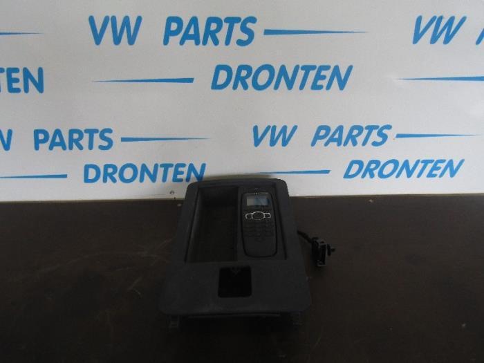 Téléphone d'un Audi A8, -, 3 mois de garantie, Audi, Utilisé