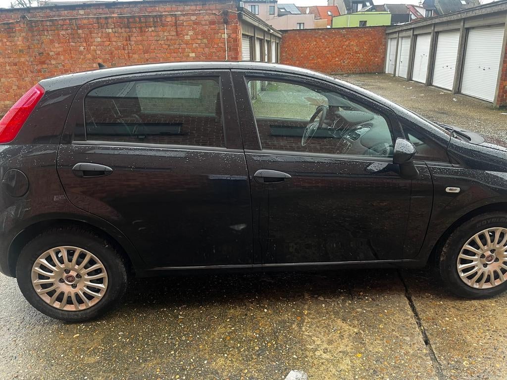 Mooie Fiat Punto 2017 1.2l Benzine, Auto's, Fiat, Voorwielaandrijving, Stof, Euro 6, Particulier