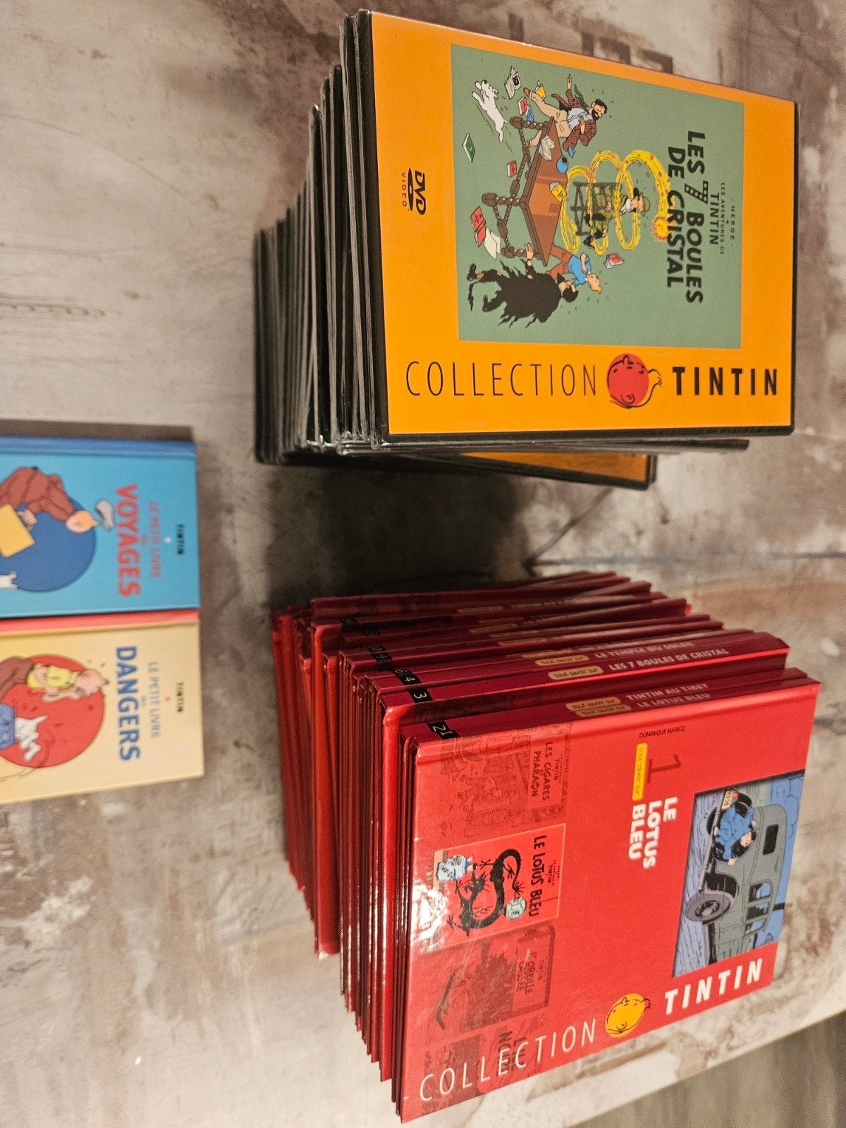 34 livre tintin et dvd encore emballer, Ophalen