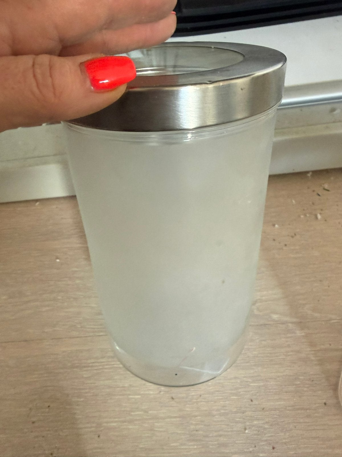 Glazen en plastic pot Gratis, Met deksel, Ophalen, Zo goed als nieuw, Pot, Bus of Blik