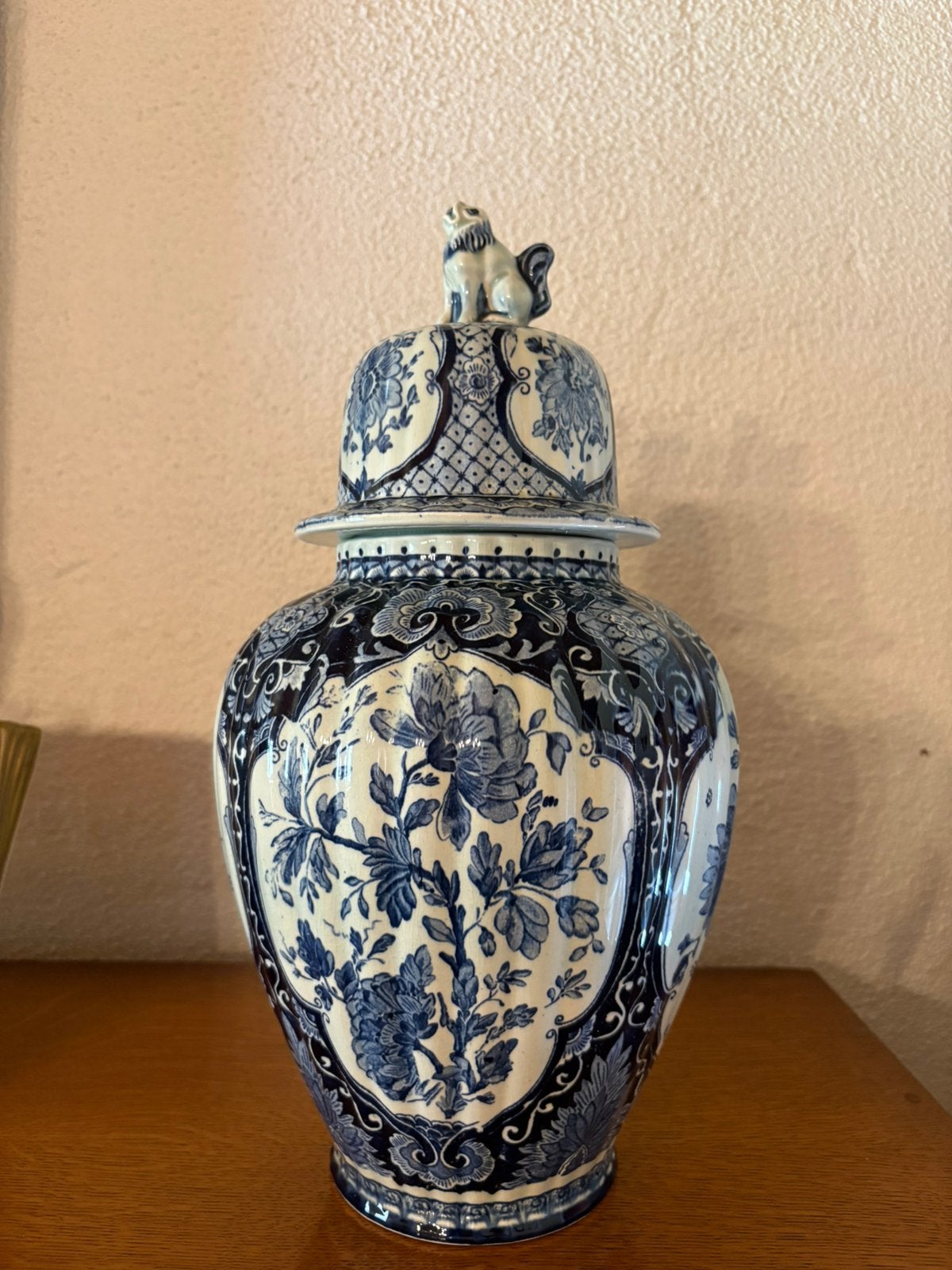 Delfts Blauwe Dekselvaas met Foo-Hond – Klassiek Aardewerk, Ophalen