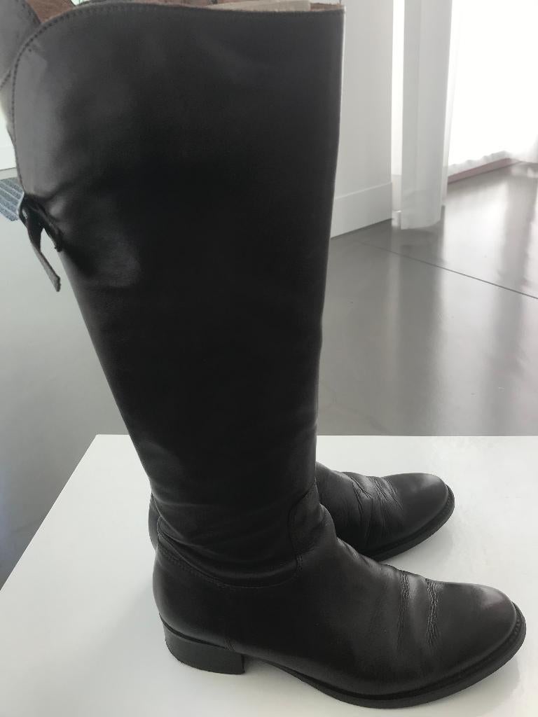 Bruine laarzen maat 37, in goede staat!, Kleding | Dames, Hoge laarzen, Bruin, Ophalen of Verzenden, Zo goed als nieuw
