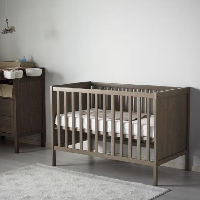 Lit enfant Ikea sundvik, matelas et barrière de sécurité, Enlèvement, Comme neuf, Lit