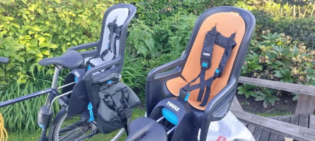 Thule ride along fietsstoel, Fietsen en Brommers, Ophalen, Achterzitje, Voetsteuntjes, Zo goed als nieuw