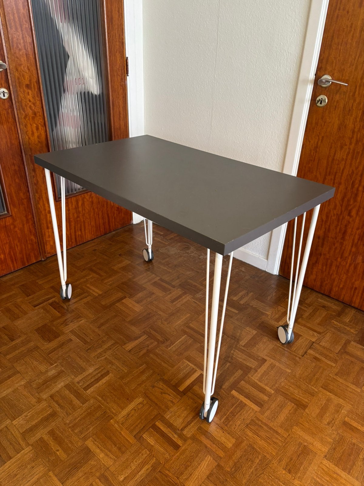 Table ou Bureau à roulette, Enlèvement, Utilisé, 75 cm ou plus, Rectangulaire