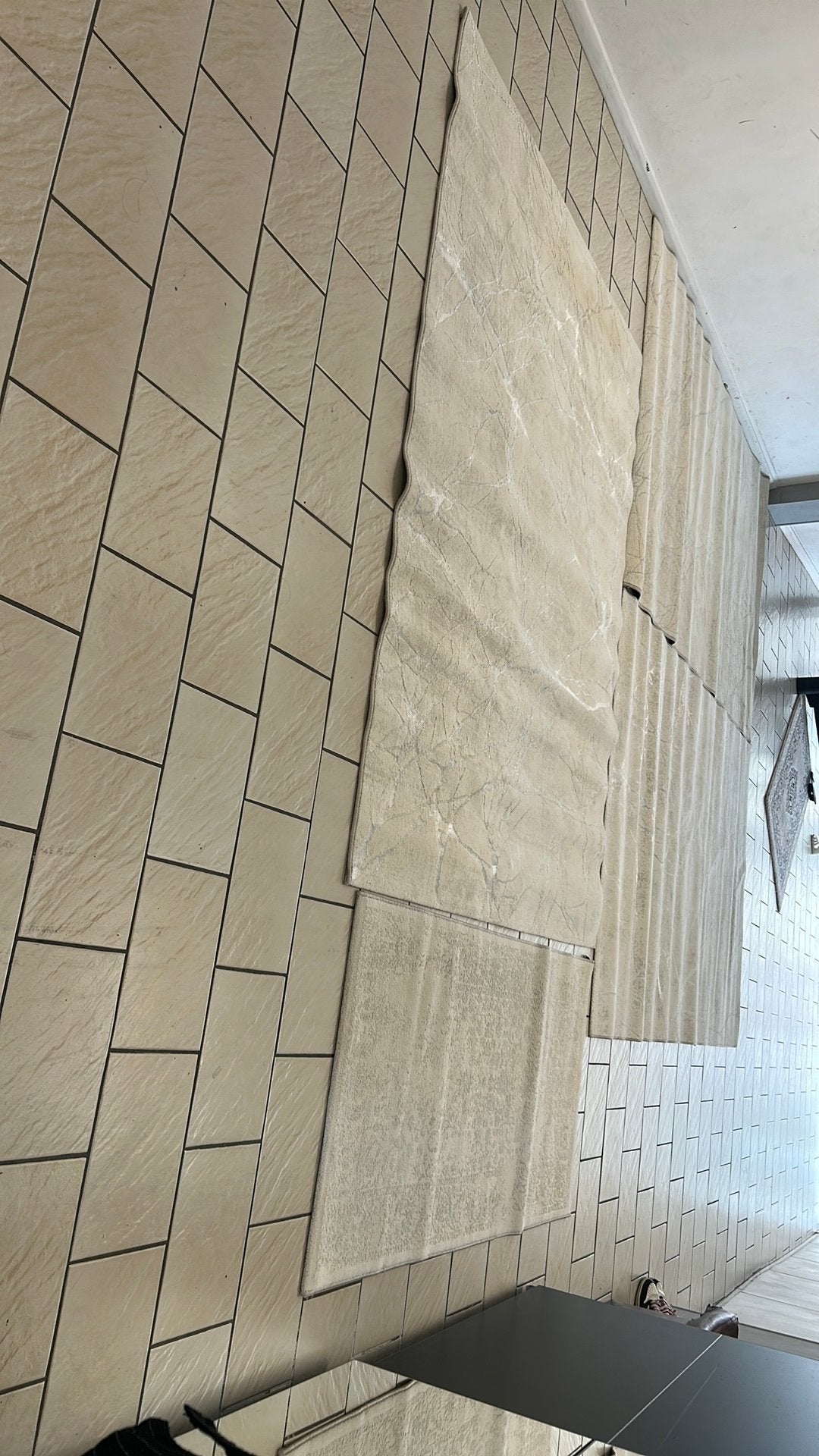 Mooie tapijten wijnig gebruikt 1,60x2, Doe-het-zelf en Bouw, Isolatie en Afdichting, Ophalen, Zo goed als nieuw