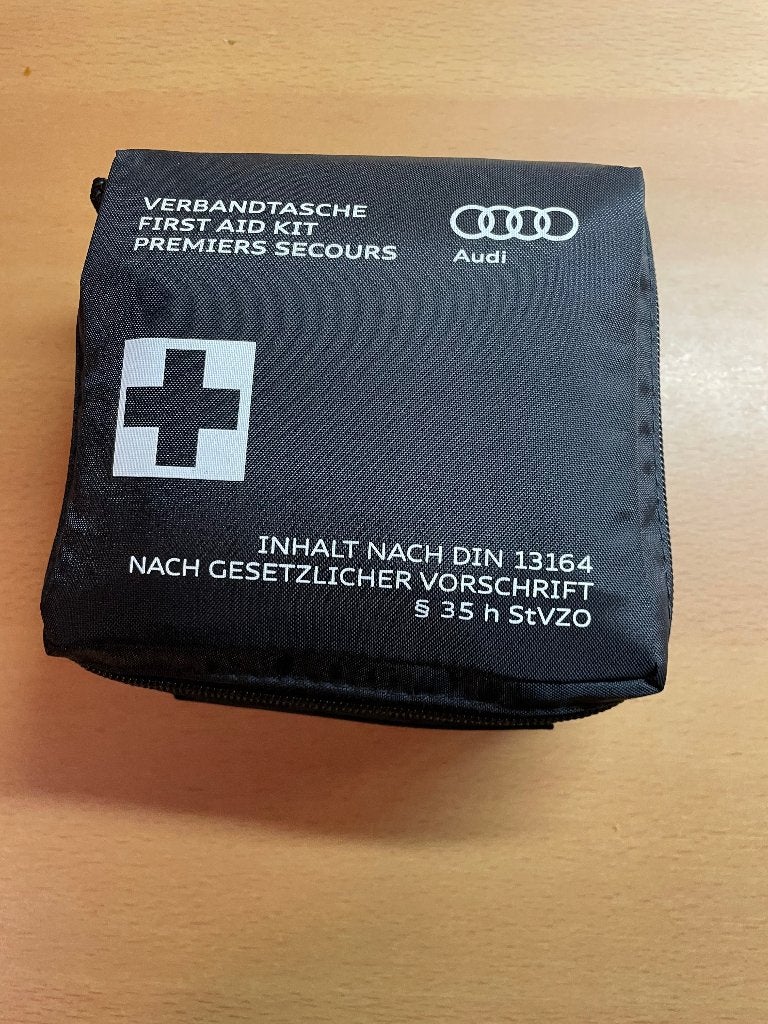 Trousse de secours Audi, Ophalen of Verzenden, Nieuw