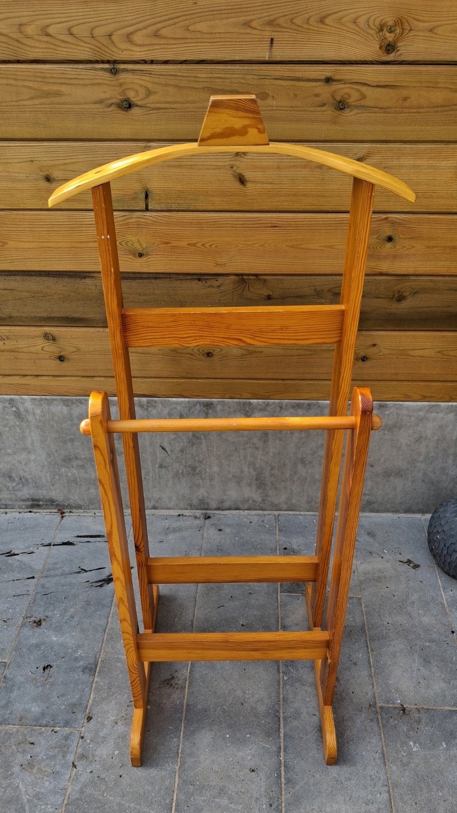 Houten Dressboy / Herenknecht (Kledingstandaard Grenen), Ophalen, Zo goed als nieuw
