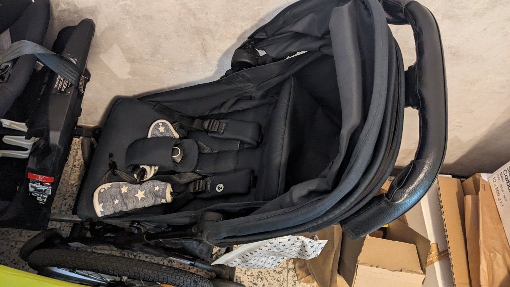 Maxi-Cosi Lara buggy – zwart – incl. voetenzak & regenhoes, Ophalen, Zo goed als nieuw, Maxi-Cosi, Verstelbare rugleuning