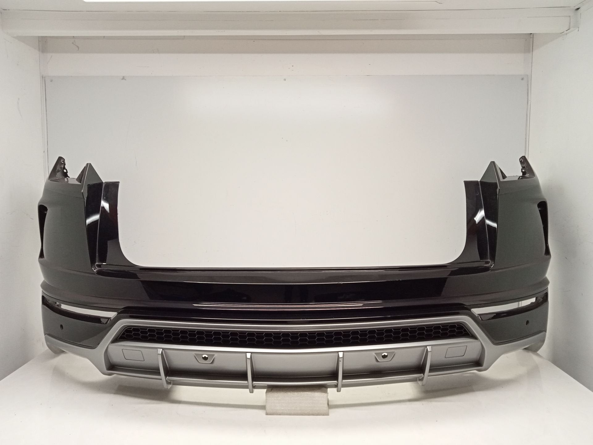 Lamborghini Urus 2018+ Pare-chocs arri re original Performan, Info@fabrikant.eu, Fabrikant BV, Pare-chocs, Fabrikantstraat 1
1000 AA  Amsterdam, NL