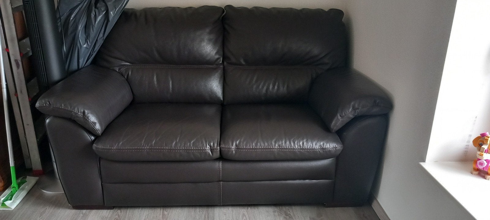 Chaise 2 places en cuir véritable marron foncé., Maison & Meubles, 75 à 100 cm, Moins de 150 cm, Banc droit, Comme neuf