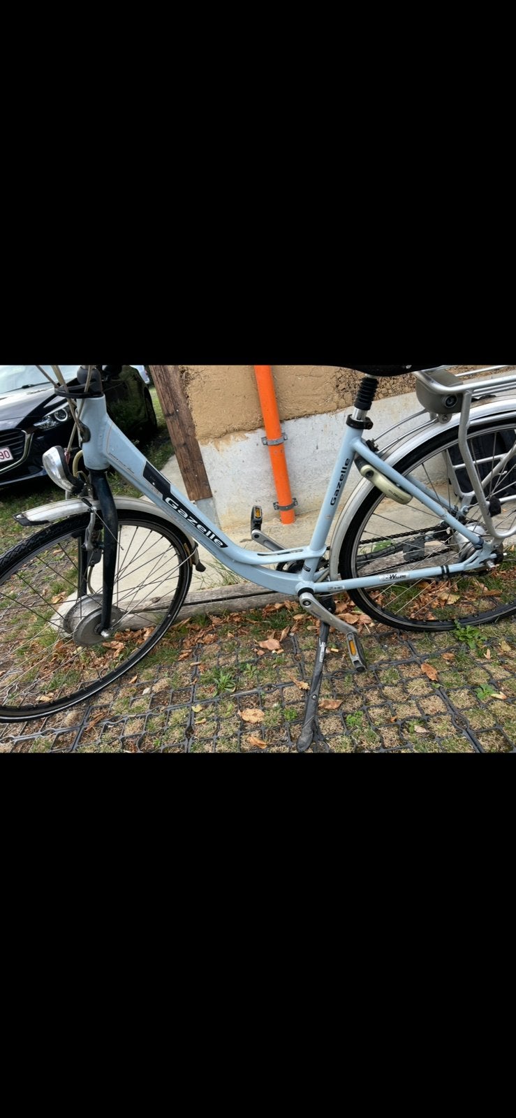 Vélo Gazelle pour femme avec chargeur et 2 battes, Accès (extra) bas, Frein à tambour, Enlèvement, Utilisé