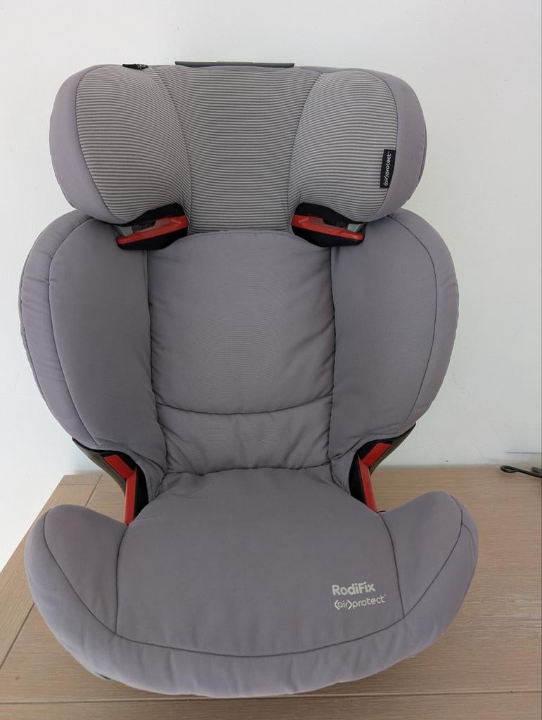 Autostoel Maxi-cosi Rodifix 2/3 + nieuwe hoes, Kinderen en Baby's, Autostoeltjes, Ophalen, 15 t/m 36 kg, Verstelbare rugleuning