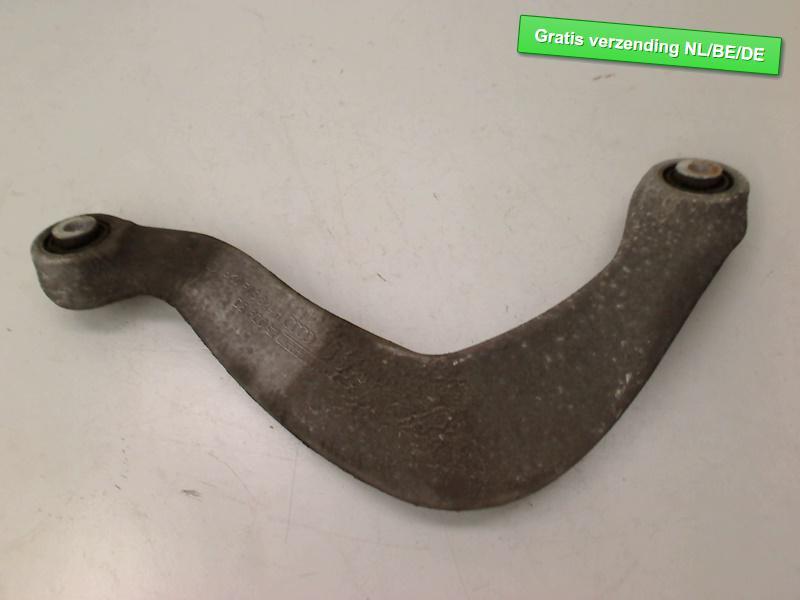 BRAS DE SUSPENSION ARRIÈRE DROIT SUPERIEUR A4 Avant (B8), Dhr. R. de Gouw, Audi, Utilisé, De Bloemendaal 21 21
5221 EB  'S HERTOGENBOSCH, NL