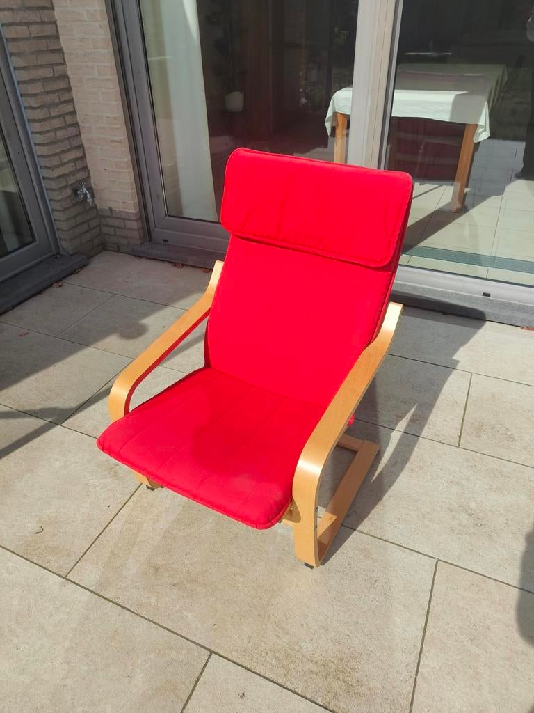 Fauteuil IKEA, Enlèvement