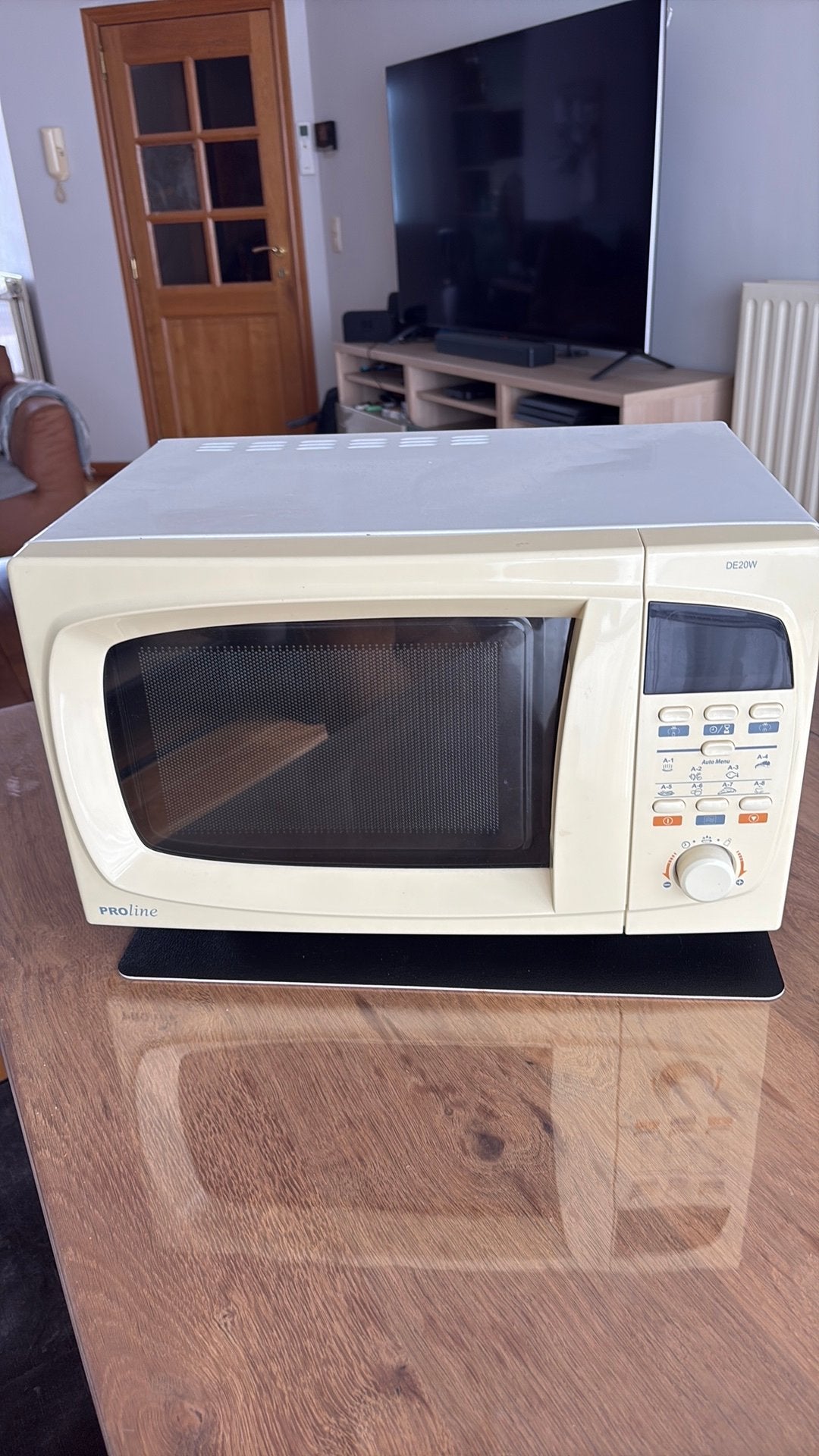 Micro-onde proline, Electroménager, Micro-ondes, Enlèvement, Utilisé, 45 à 60 cm, À Poser