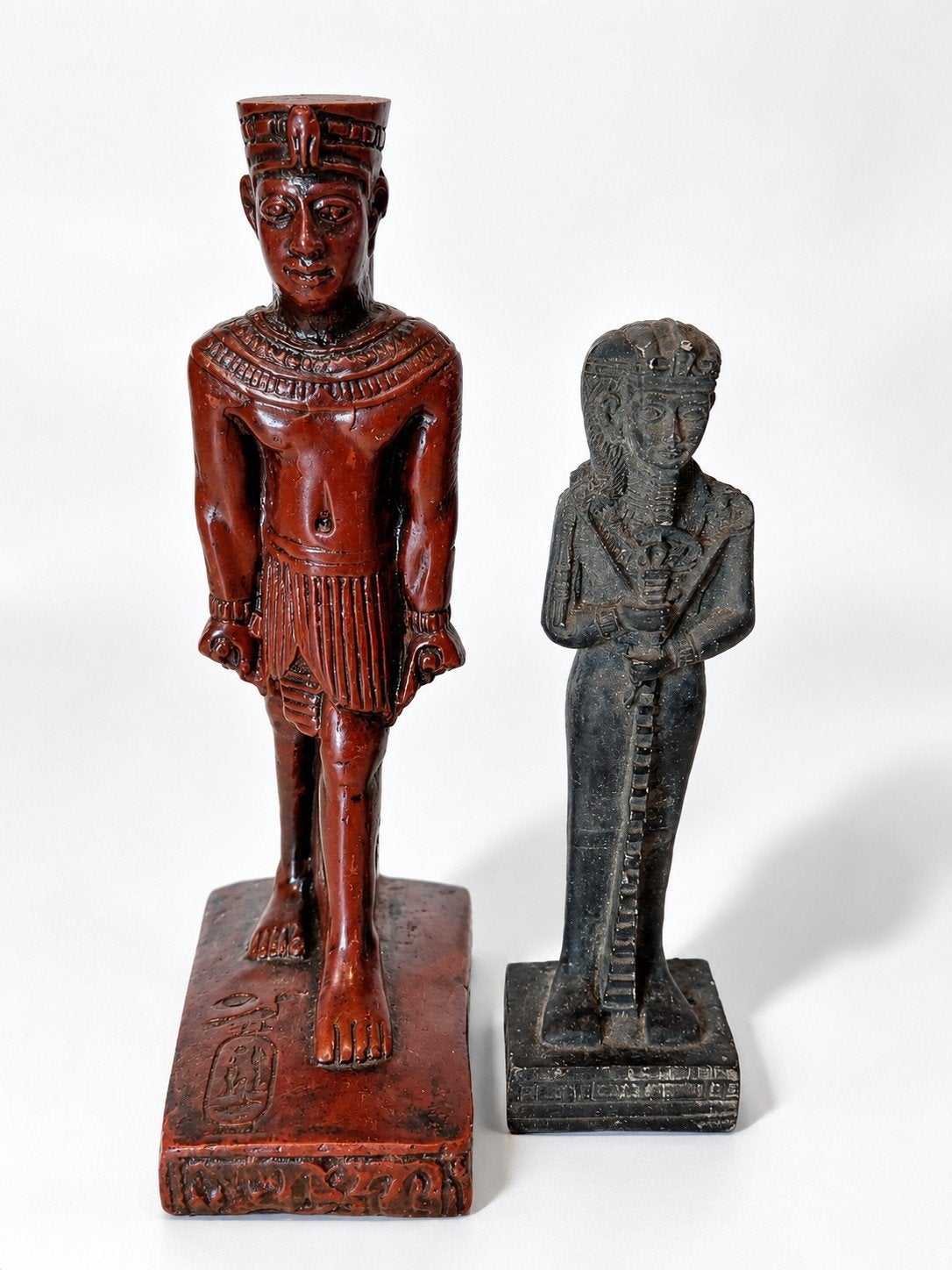 Set van 2 Egyptische beelden – Farao & Egyptische figuur, Ophalen of Verzenden, Beeld, Bruin