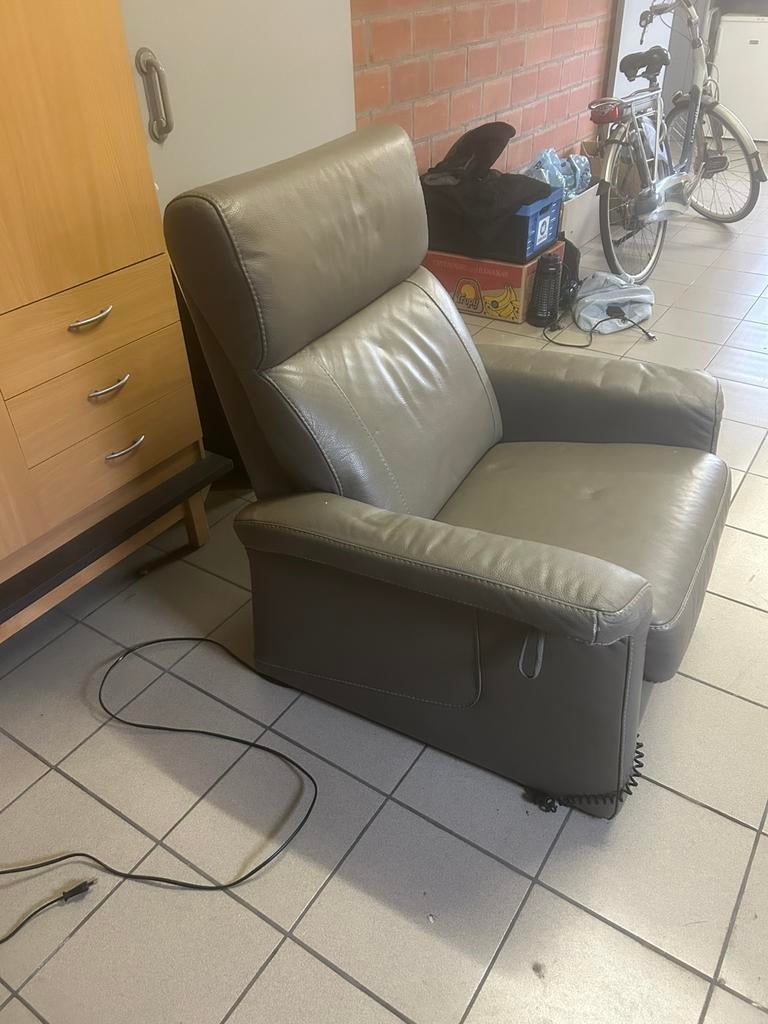 Relaxzetel met sta op functie, Ophalen, Zo goed als nieuw