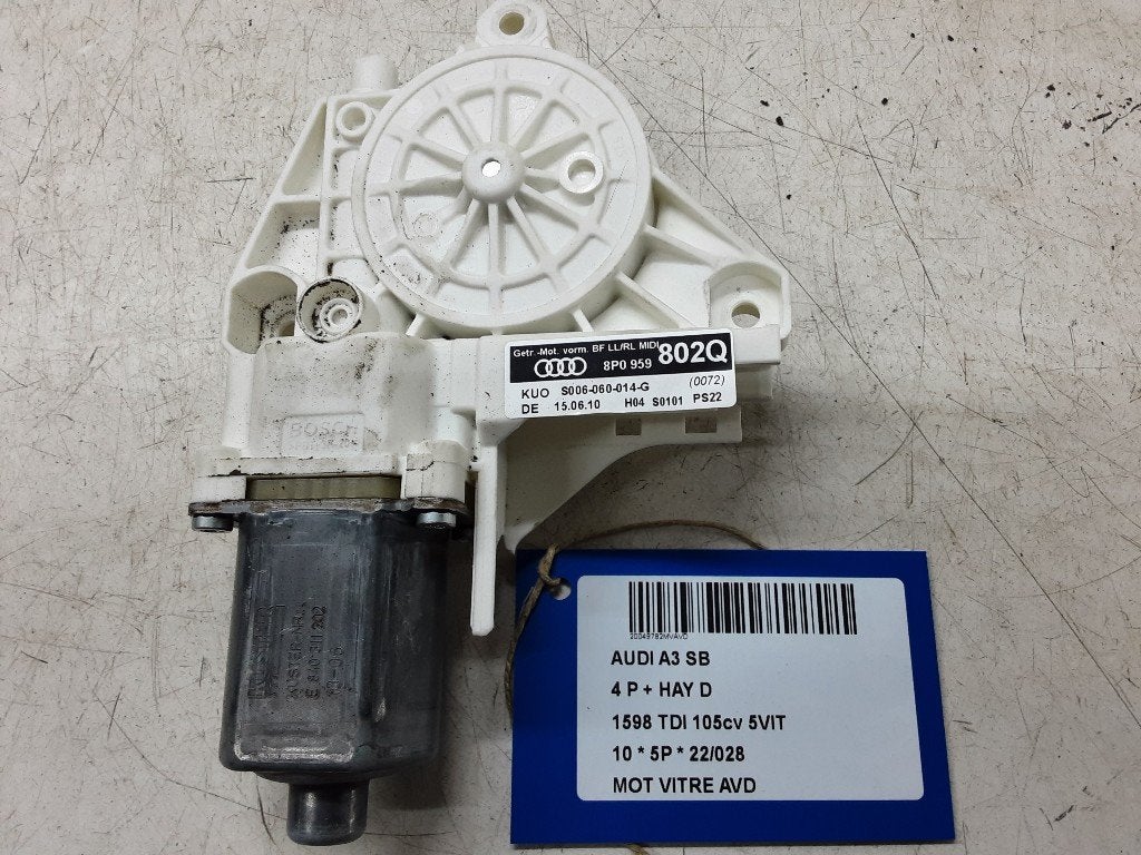 MOTEUR LEVE VITRE ELECTRIQUE AVANT DROIT A3 Sportback (8PA), Utilisé, Droite, Audi