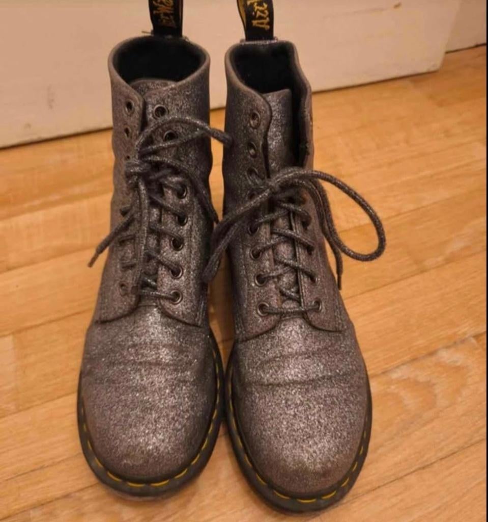 Bottines Dr Martens, Gris, Enlèvement, Boots et Botinnes, Dr Martens