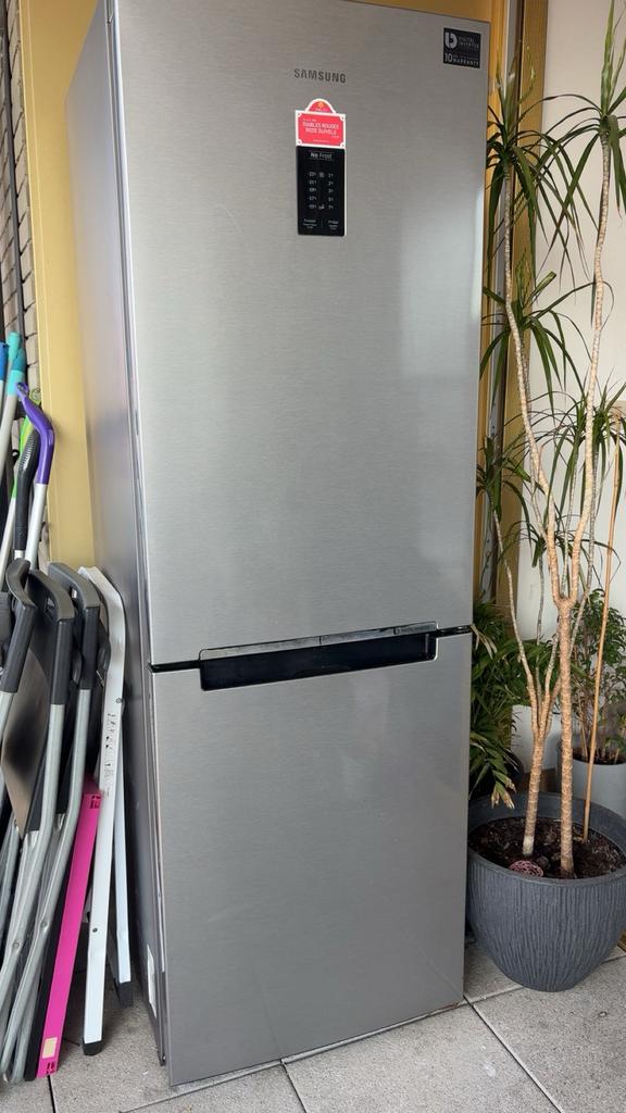 Koelkast samsung, Elektronische apparatuur, Ophalen, Zo goed als nieuw, Met vriesvak