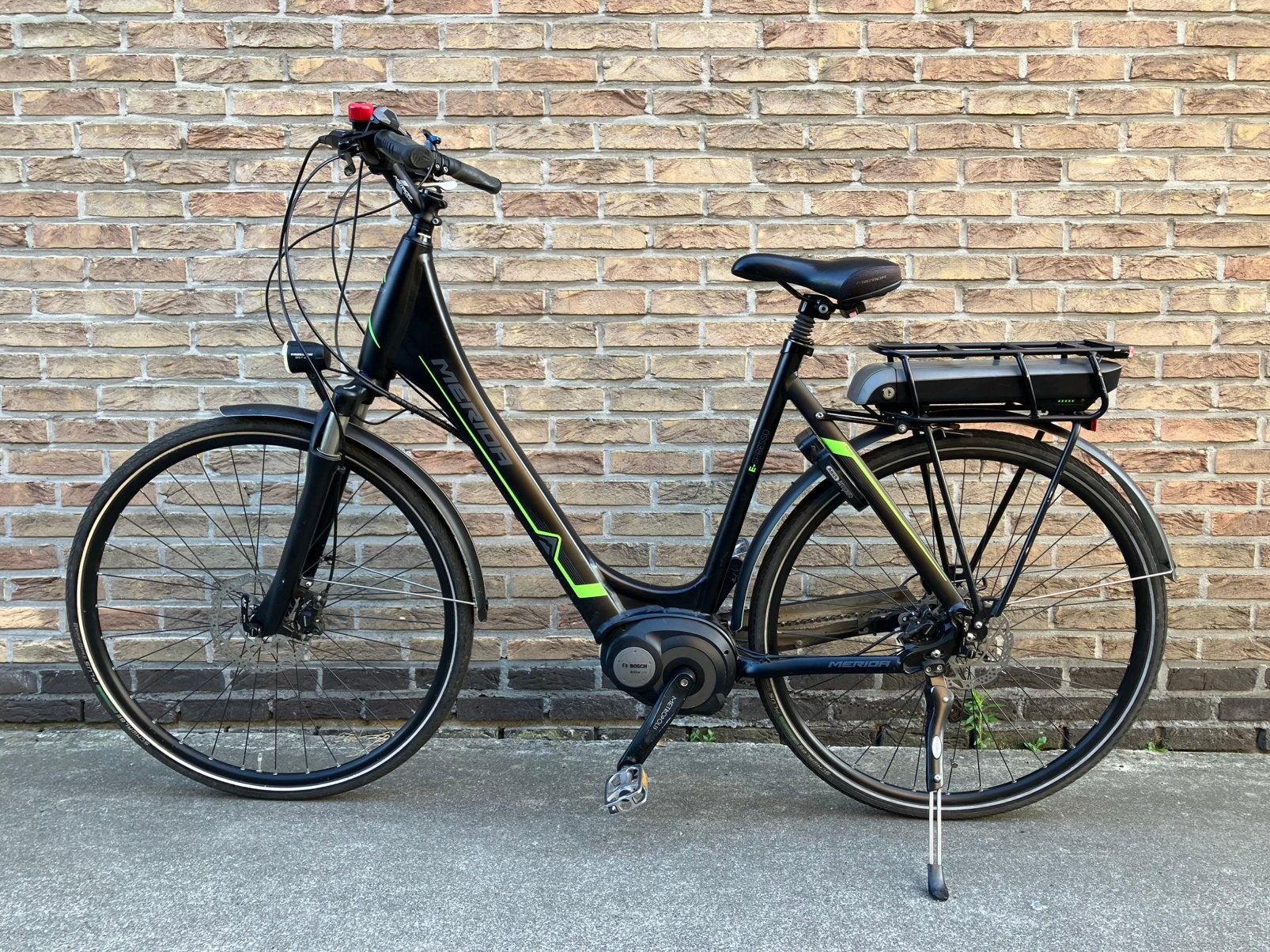 Merida elektrische damesfiets met Bosch middenmotor, Ophalen