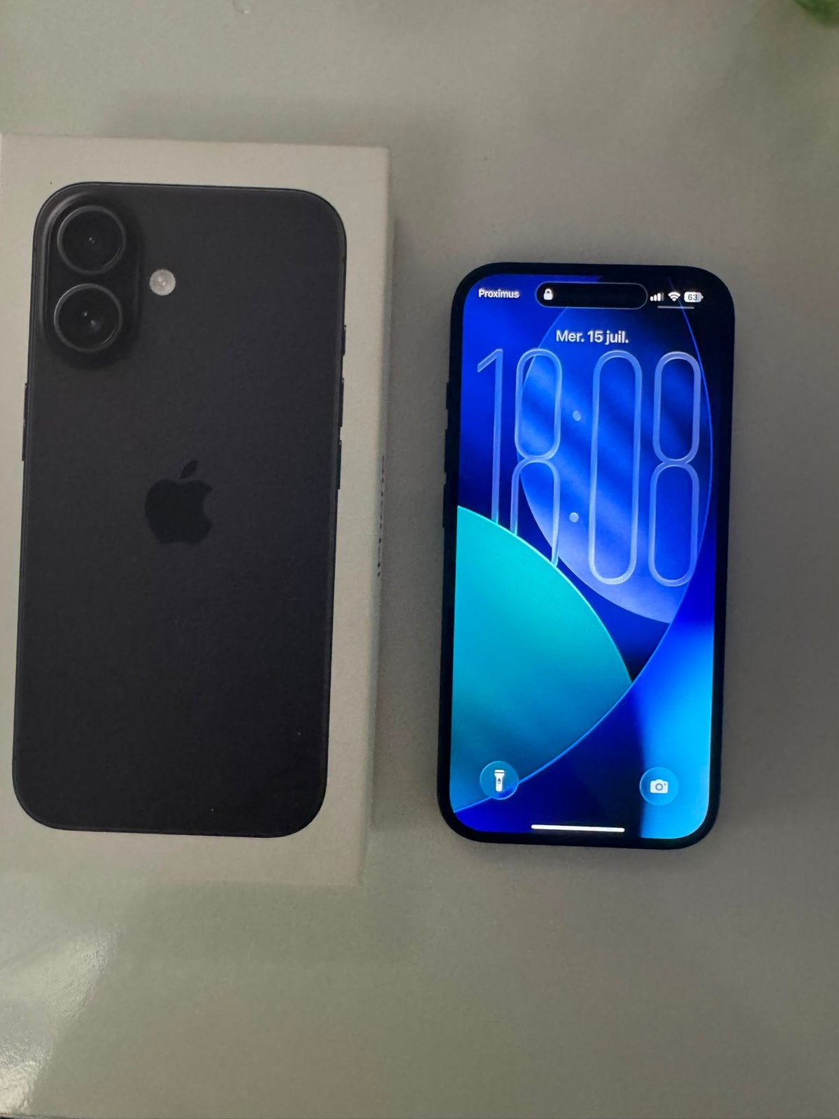 Iphone16, Ophalen, Zo goed als nieuw