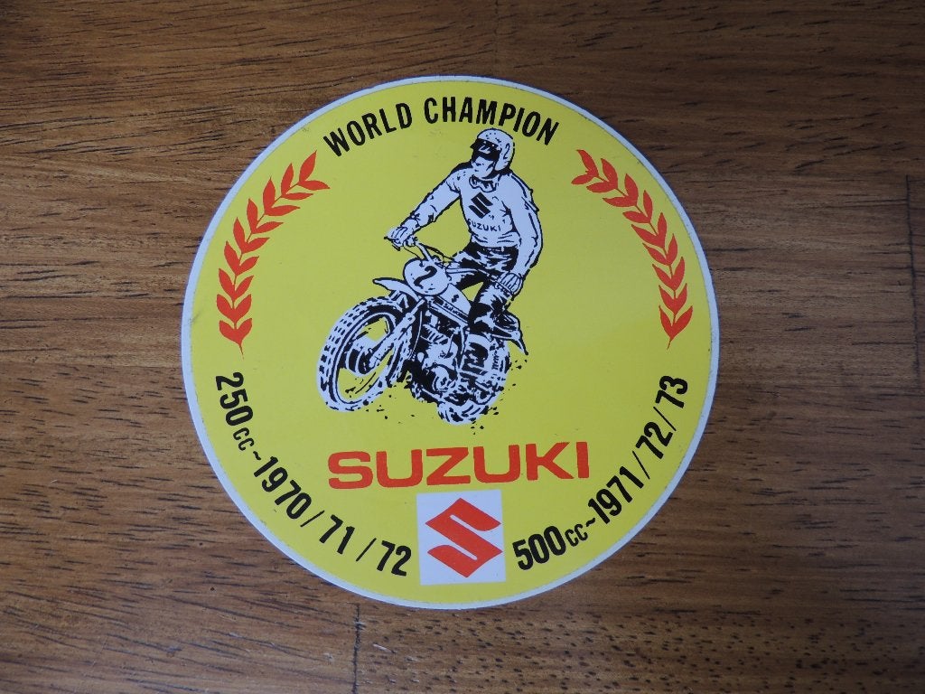 suzuki world champion motocross 71/72/73, Enlèvement ou Envoi, Comme neuf, Voiture ou Moto