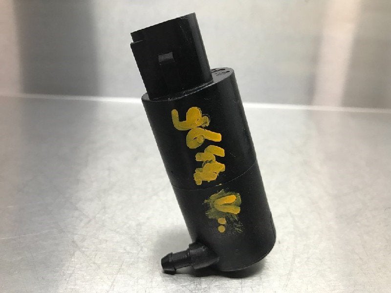 LAVE-GLACE POMPE AVANT Suzuki Splash (01-2008/12-2015), Utilisé, Suzuki
