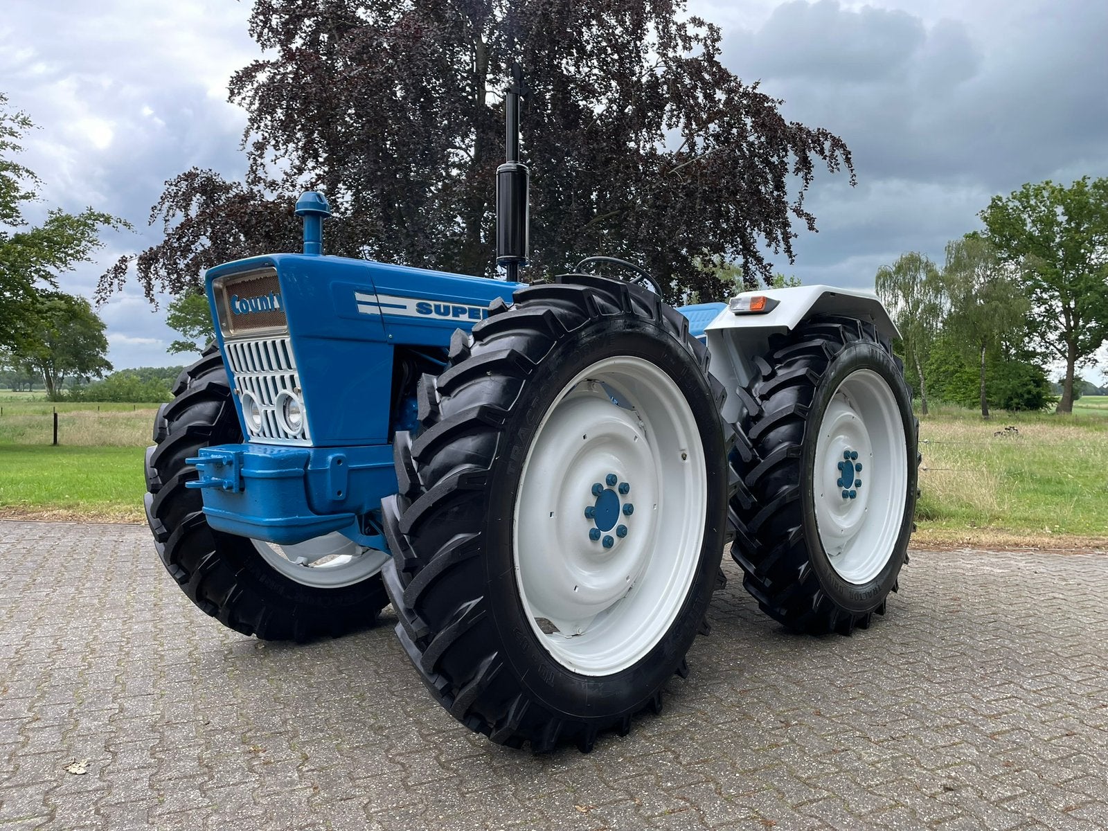 Ford County 754 SUPER FOUR Tractor NIEUWSTAAT COLLECTOR!, Ophalen, Ford
