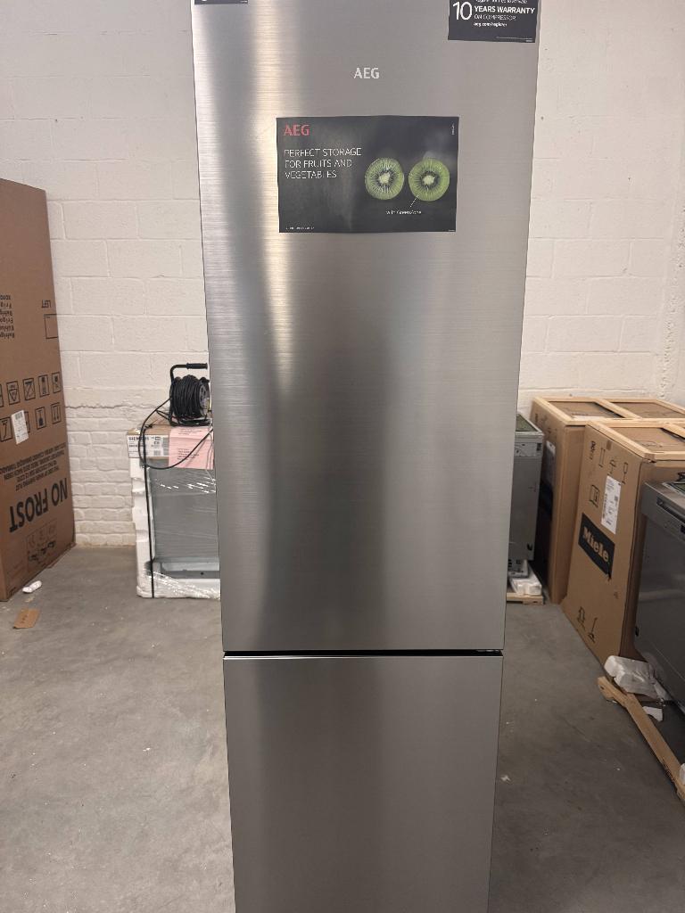 Frigo combi AEG, Electroménager, AEG, 160 cm ou plus, Enlèvement, 200 litres ou plus