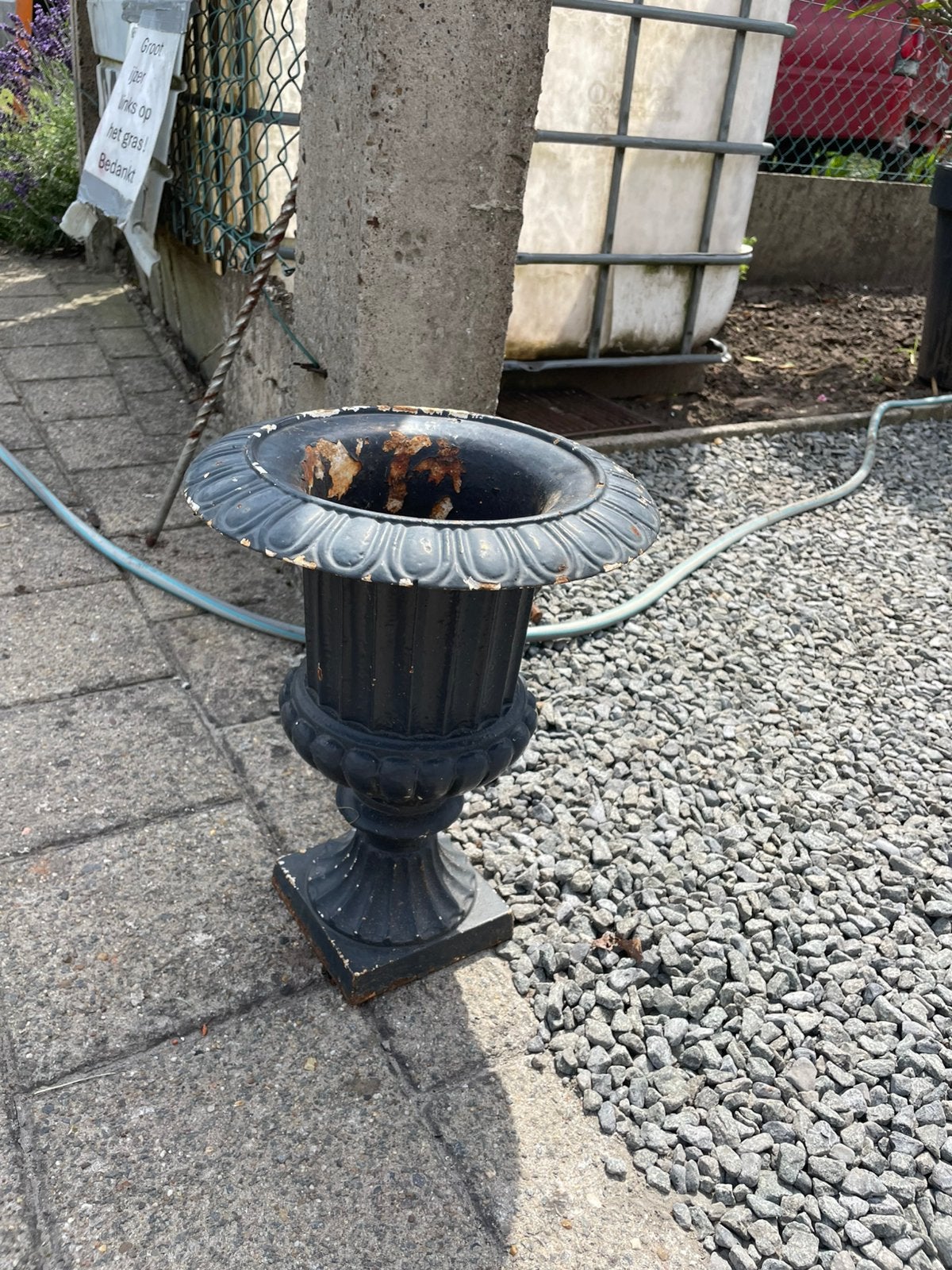 Gietijzeren tuinvaas, Tuin en Terras, Ophalen, Zo goed als nieuw