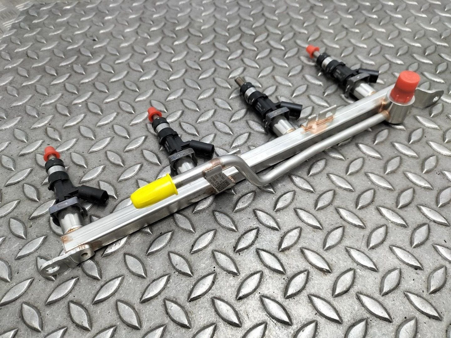 BMW X1 BRANDSTOF RAIL (INJECTIE) 13535A47880 2024, Ophalen of Verzenden, Gebruikt, ARN erkend