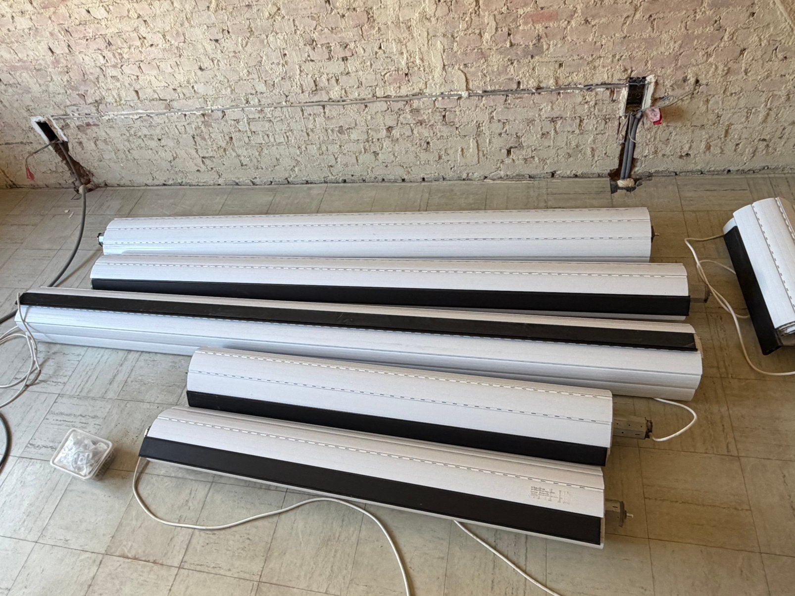 Elektrische rolluiken, Ophalen, Nieuw, Wit, Elektrische bediening