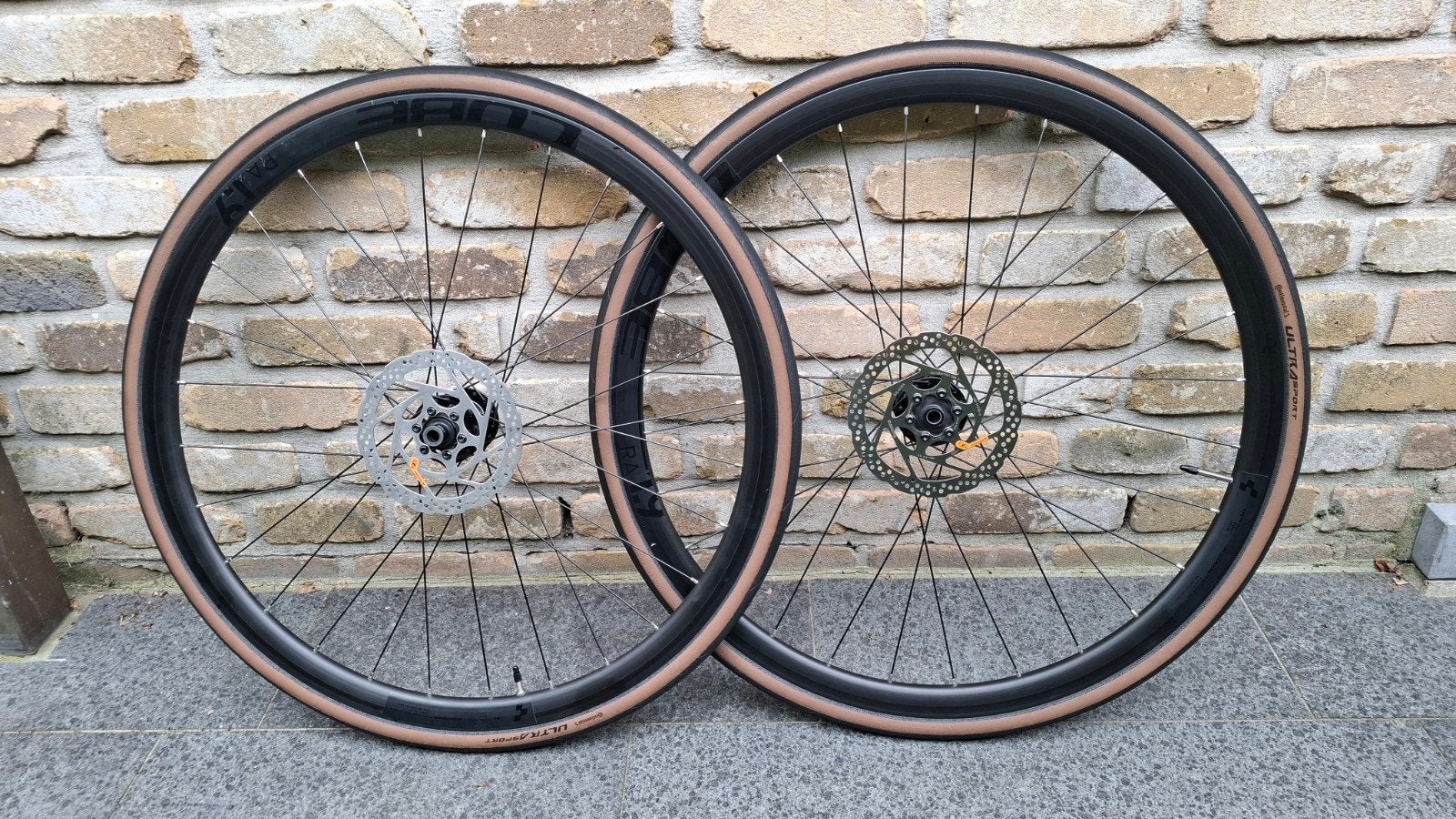 Cube RA 1.9 Disc wielenset (28 inch), Vélos & Vélomoteurs, Vélos Pièces, Comme neuf, Roue, Aluminium, Gravelbike, Mountainbike