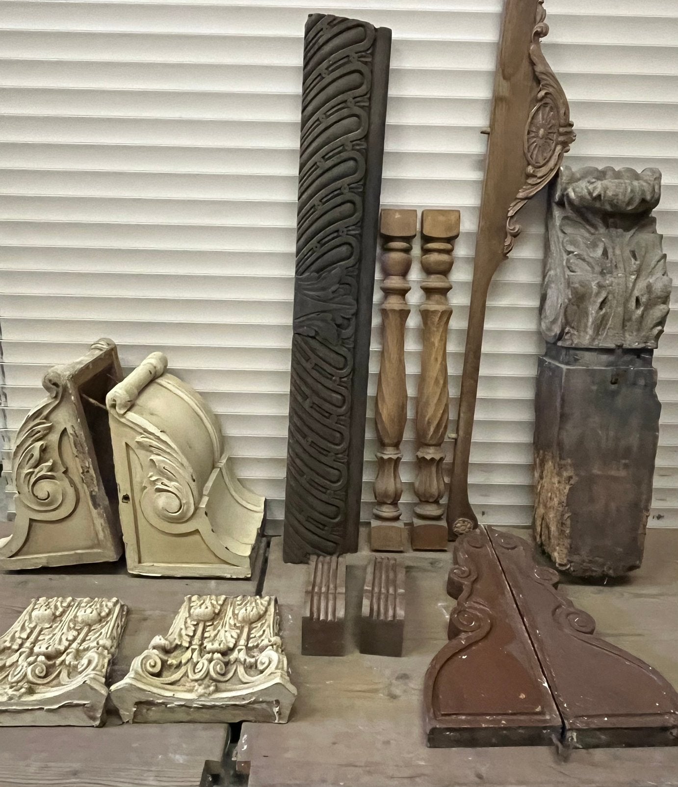 Lot d'ornements anciens , consoles, supports de récupération, Enlèvement, Bois, Décoration murale