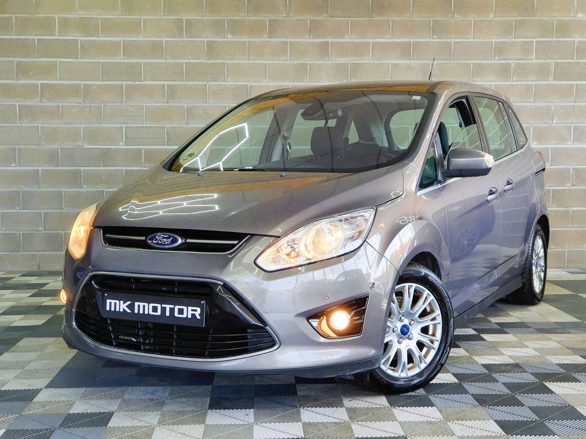 Ford Grand C-Max 1.6 DIESEL 95CV - 1ER MAIN - FULL CARNE, https://public.car-pass.be/vhr/679ffc42-ff42-4913-a594-bc23b088bb9f