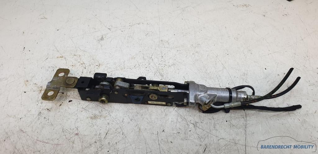 Verrou de toit d capotable CLK W208 / SL R129 1298001672, ca, Mercedes-Benz, Utilisé, Mercedesstrasse 120
70372  Stuttgart, DE