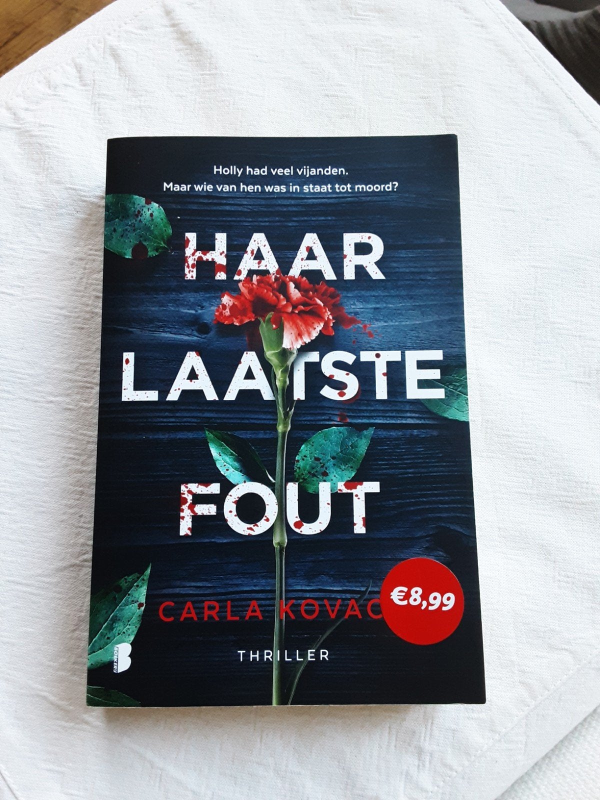 Thriller "Haar laatste fout" van Carla kovac, Livres, Thrillers, Enlèvement ou Envoi