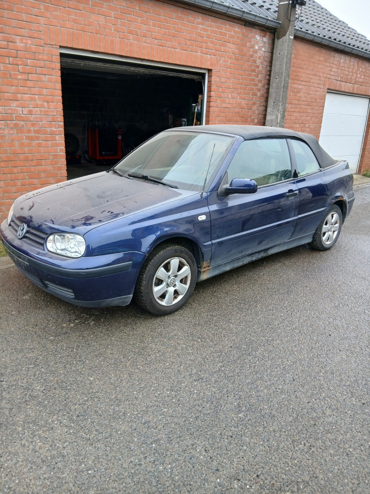 vends toute pièces golf4 cabriolet 1. 9 90 chevaux, Achat, Cabriolet, Boîte manuelle, Diesel