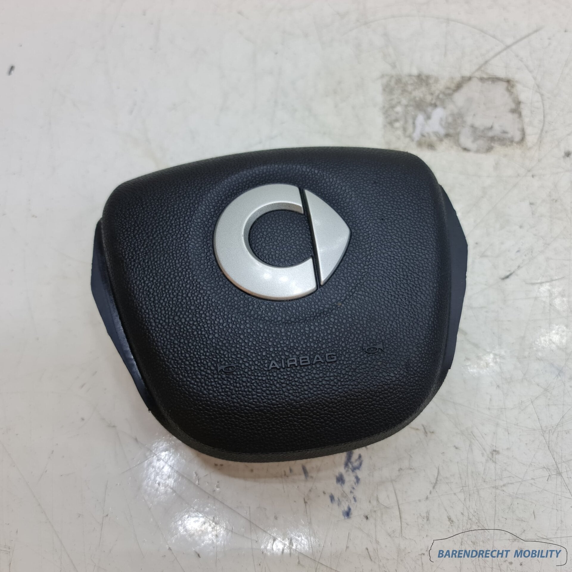 Airbag de volant Smart Fortwo W451 airbag A4518602902 origin, Autos : Pièces & Accessoires, Mercedes-Benz AG, Utilisé, Mercedesstrasse 120
70372  Stuttgart, DE