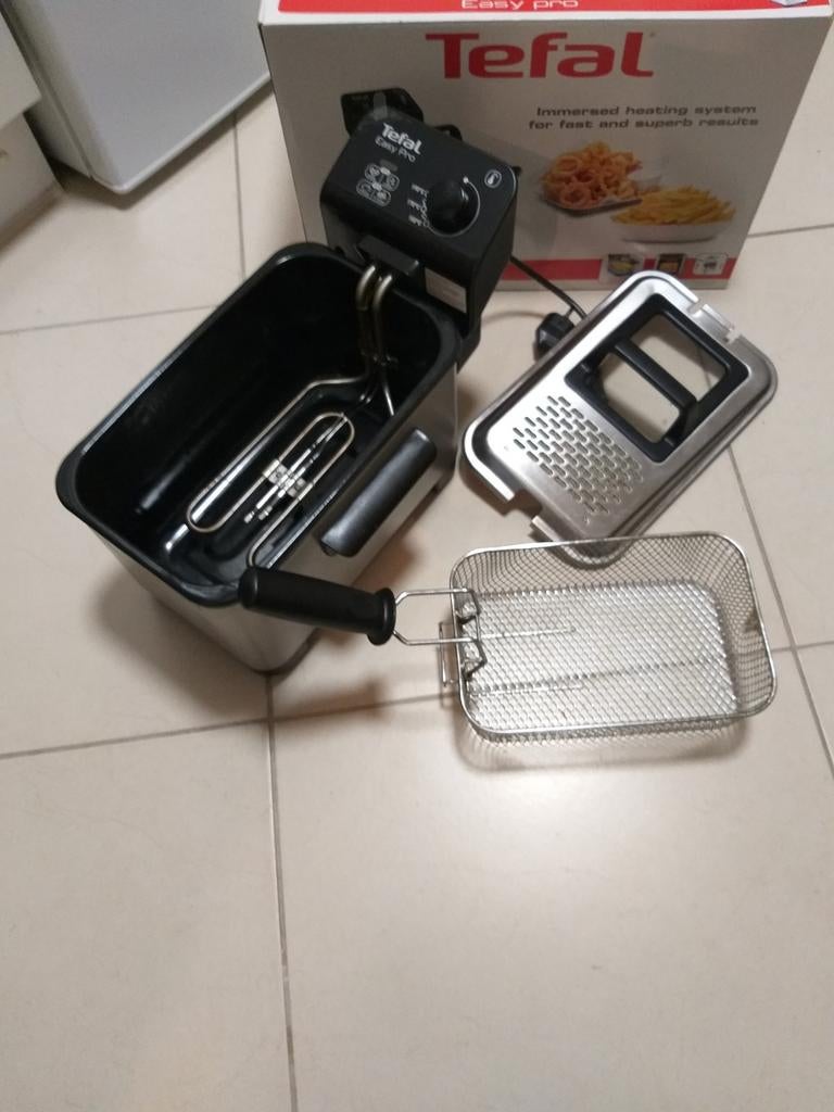 Elec. Friteuse 3l inhoud/ 18.10 unox, Enlèvement