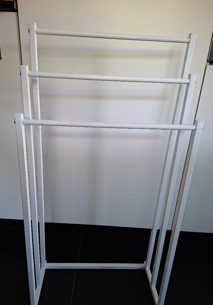 Handdoekenrek wit metaal, Huis en Inrichting, Badkamer | Badkamermeubels, Ophalen, Minder dan 50 cm, Overige typen, Nieuw