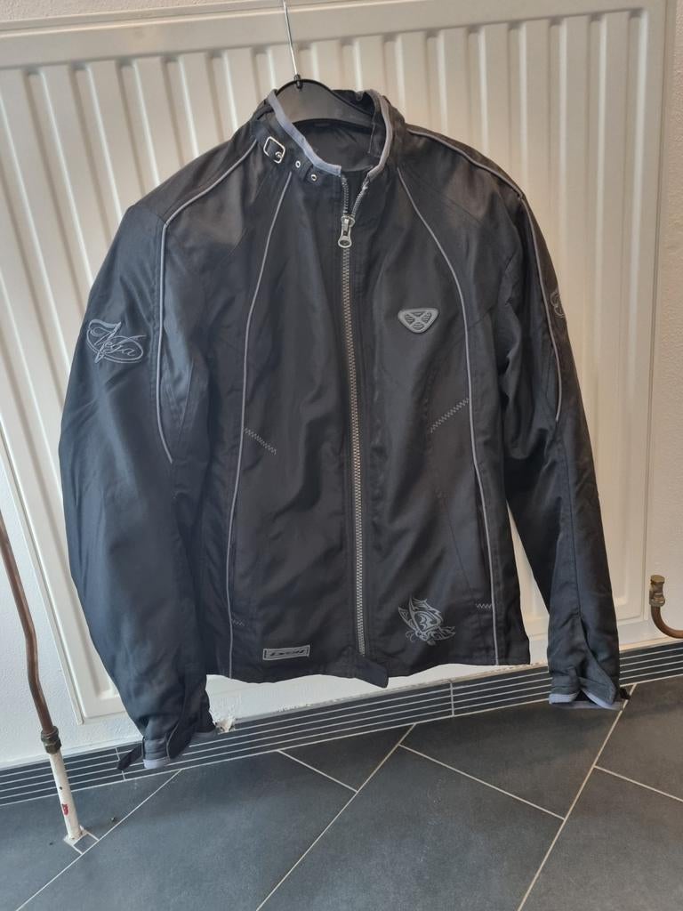 Motorvest Ixon, Ophalen