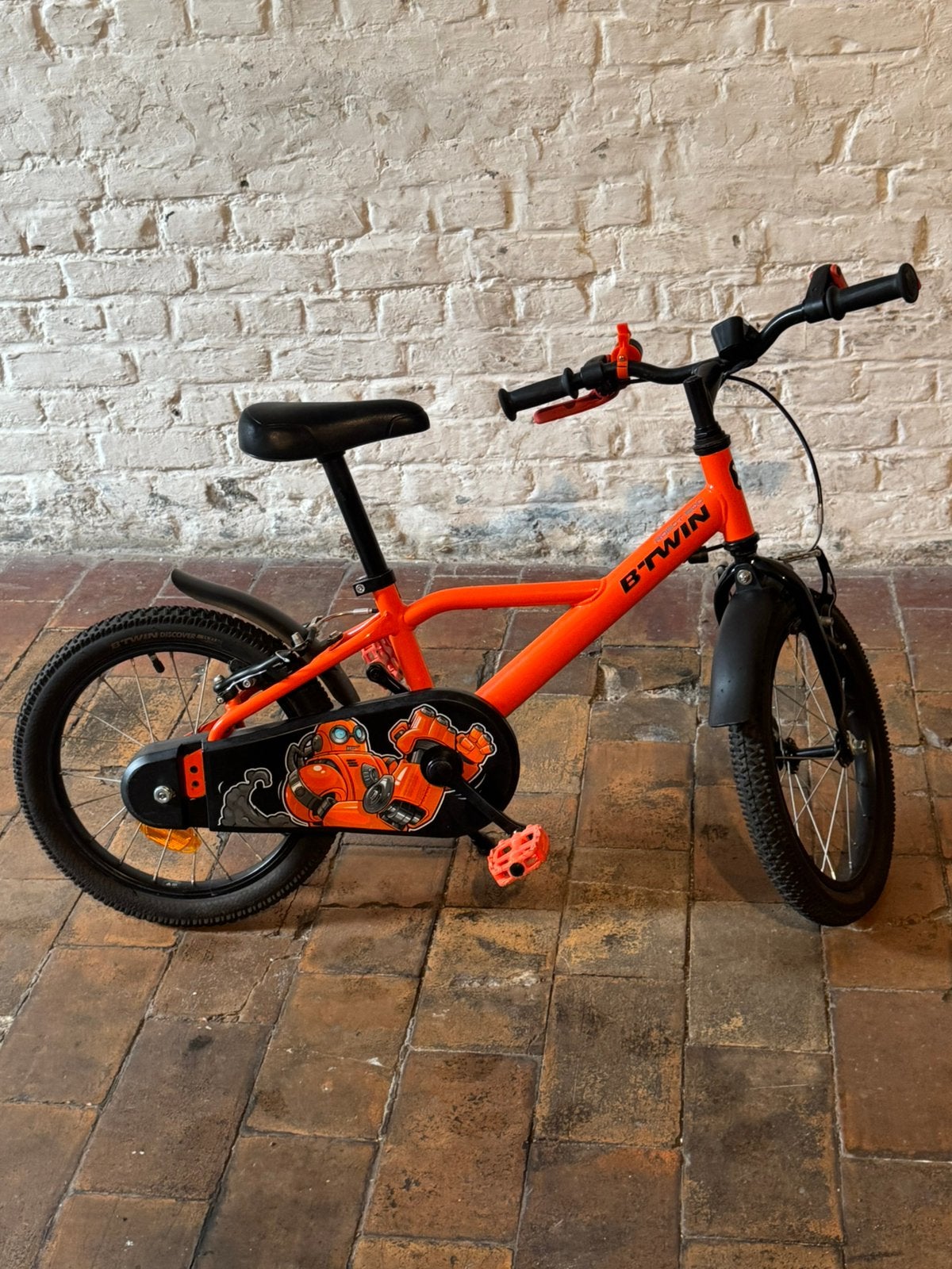 Vélo enfant BTWIN robot 500 16 pouces peu servi ., Vélos & Vélomoteurs, Frein sur jante, Comme neuf, Enlèvement, Frein à main