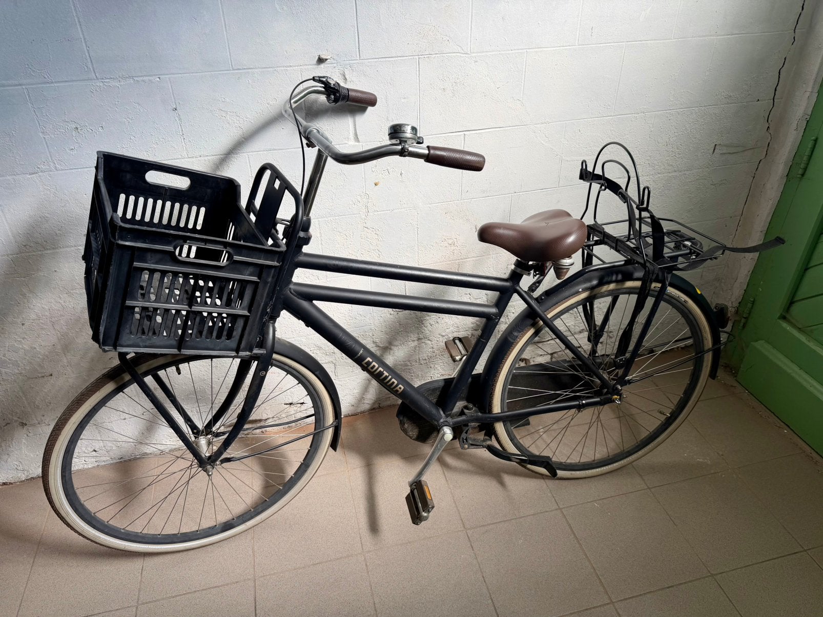 Cortina transportfiets met mand en Shimano Nexus goede staat, Ophalen, Zo goed als nieuw