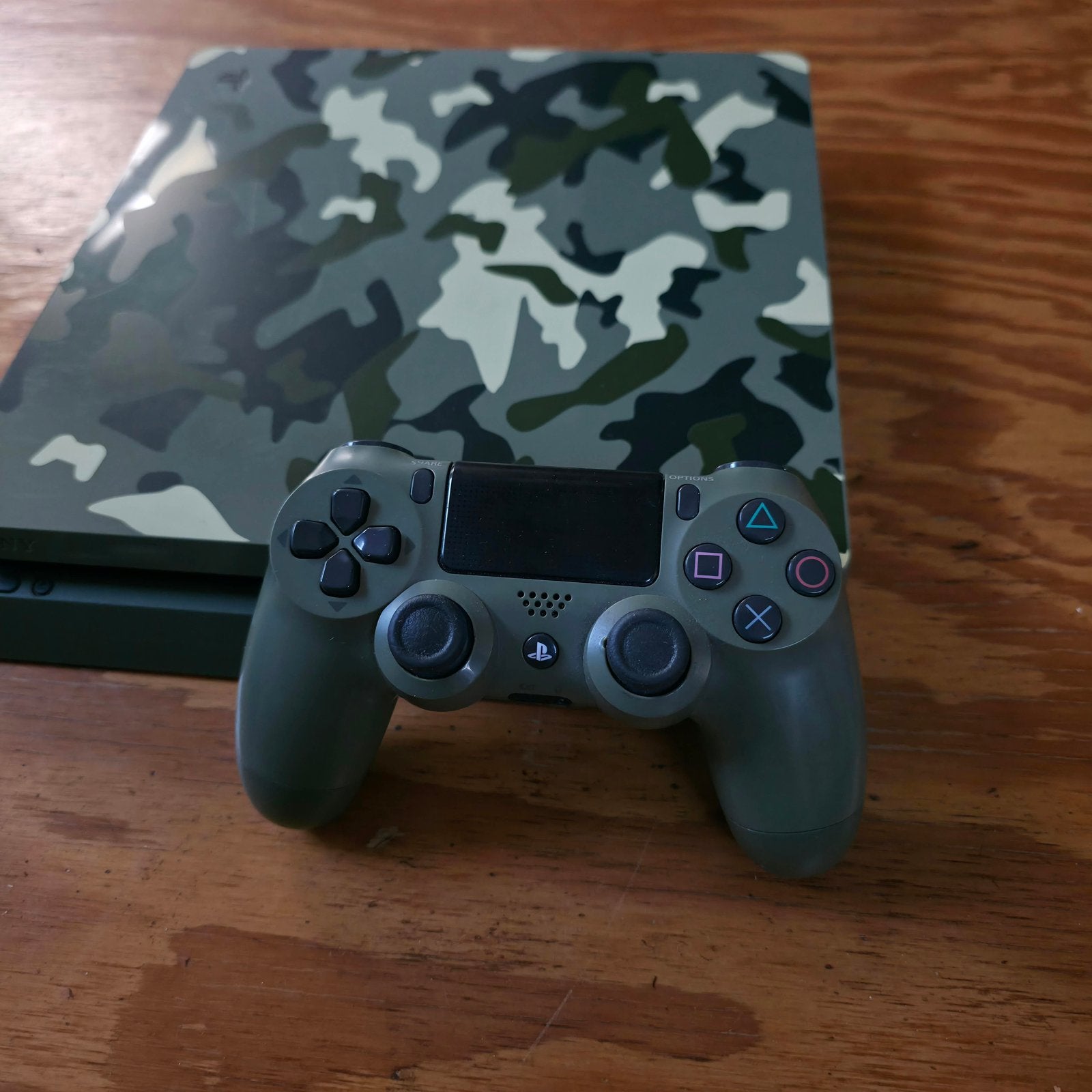 PlayStation 4 slim Call of duty special Edition console, Games en Spelcomputers, Ophalen of Verzenden, Zo goed als nieuw, Met 1 controller