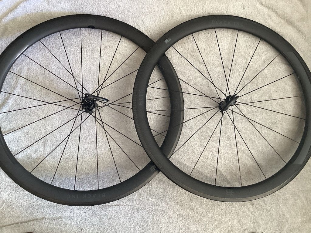 Paire Roues Black Inc Fifty Carbone Céramique Shimano TLR, Vélos & Vélomoteurs, Vélos Pièces, Enlèvement ou Envoi, Comme neuf