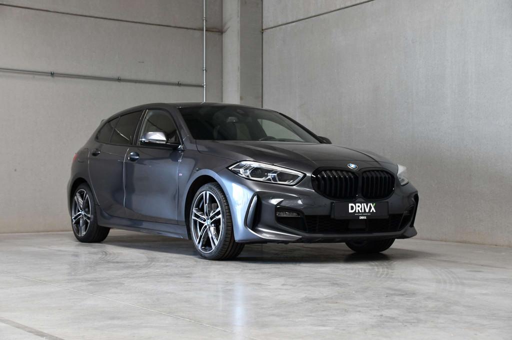 BMW 1 Serie 118 M-sport l DAB l Zetelverw. l Carplay l Navi, 4 zetels, 1 Reeks, Gebruikt, Leder