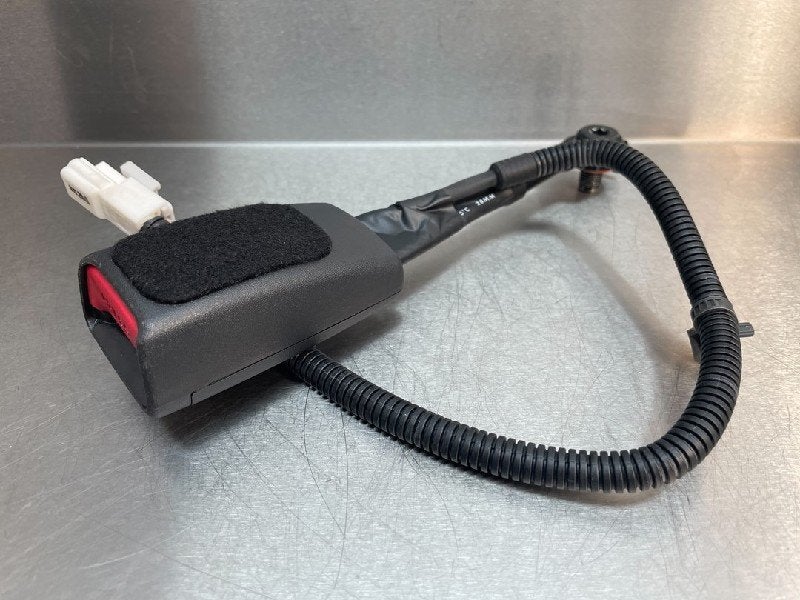 BOUCLE DE CEINTURE DE SECURITE AVANT DROIT Kia Niro I (DE), Utilisé, Kia